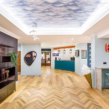 ホテル Ibis Styles ボーンマス エクステリア 写真