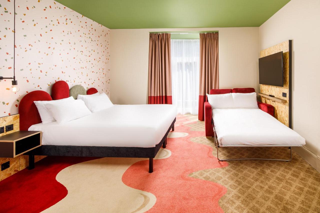 ホテル Ibis Styles ボーンマス エクステリア 写真