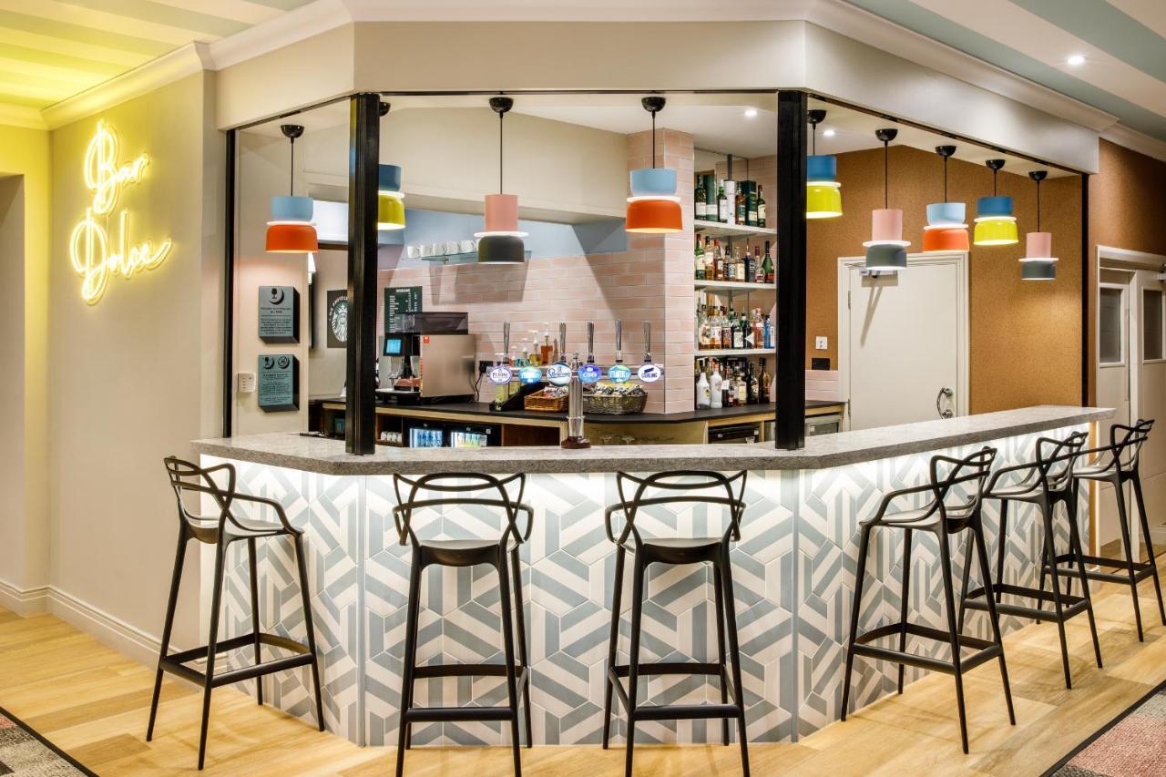 ホテル Ibis Styles ボーンマス エクステリア 写真