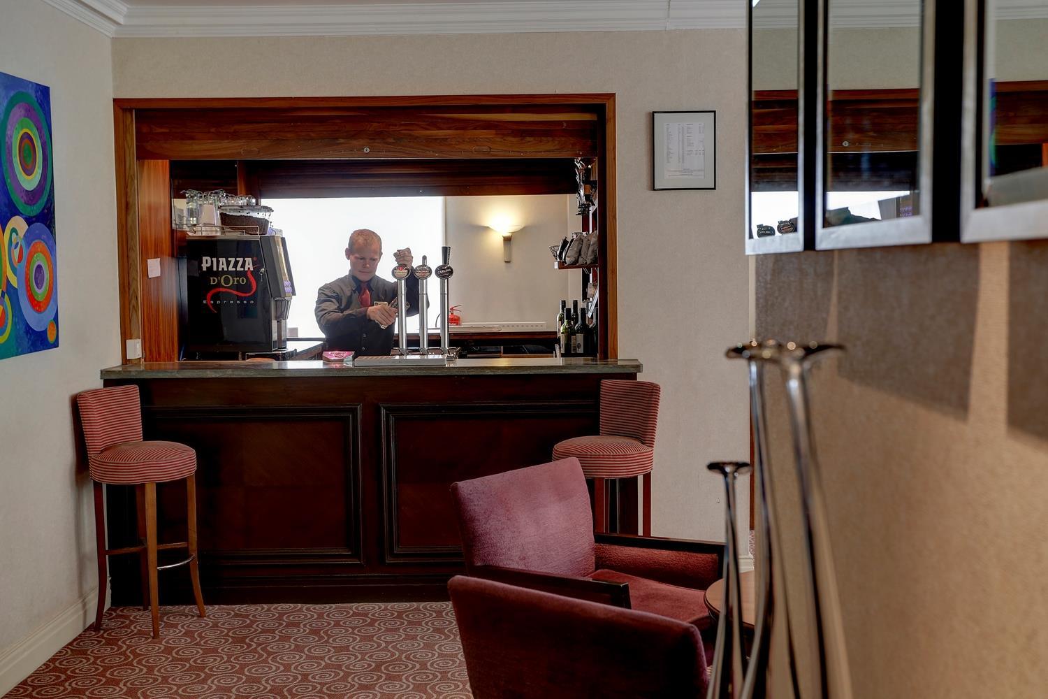 ホテル Ibis Styles ボーンマス エクステリア 写真